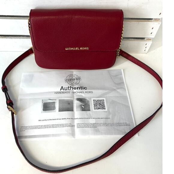 MICHAEL KORS, SMALL RED PEBBLED LEATHER CROSSBODY BAG - Picture 1 of 16